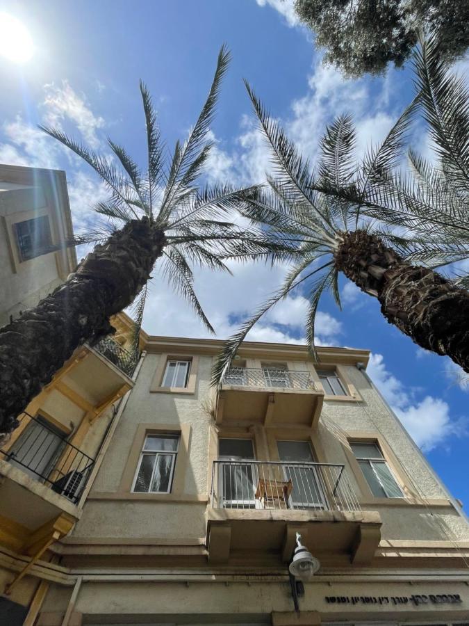 Godson Guest House Down Town Haifa Buitenkant foto