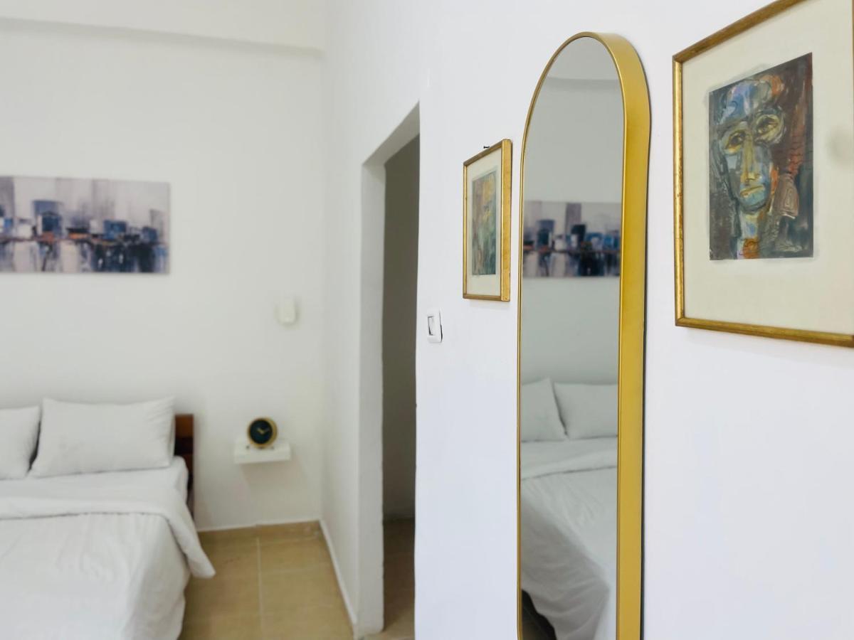 Godson Guest House Down Town Haifa Buitenkant foto
