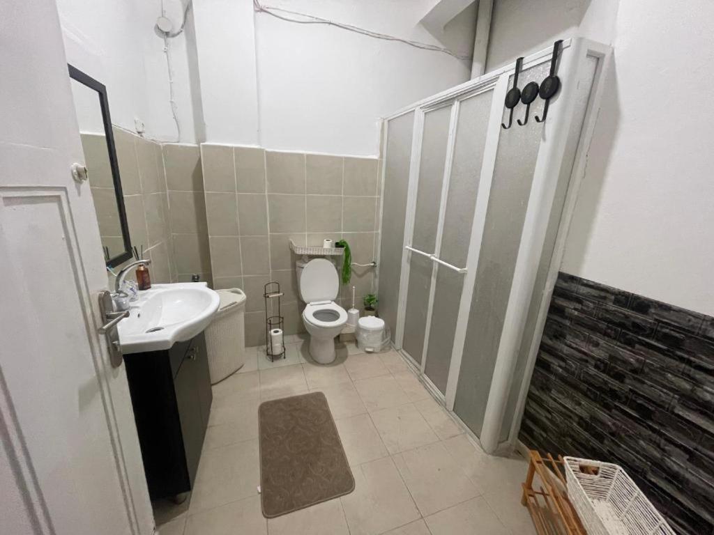 Godson Guest House Down Town Haifa Buitenkant foto